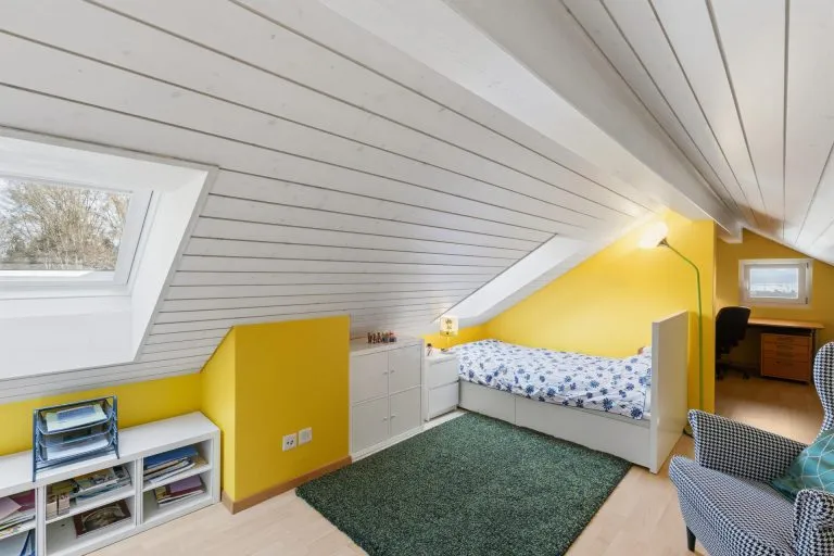 Immobilienangebot - Pfäffikon SZ - Alle - Ganz oben, on top, z‘oberscht obe !!! 
(Baurecht/Leasehold)
